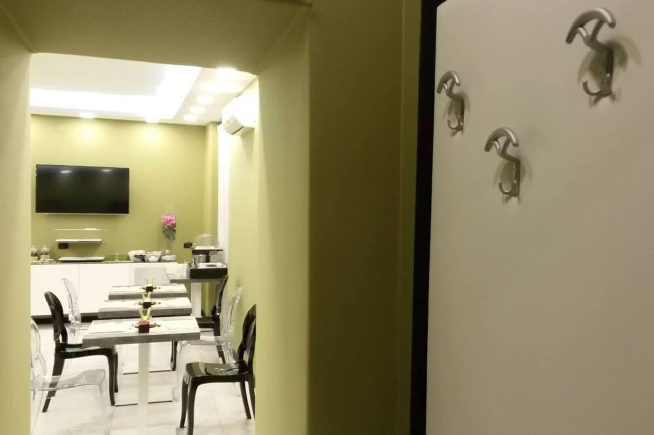 Sweet Central Hotel カゼルタ エクステリア 写真